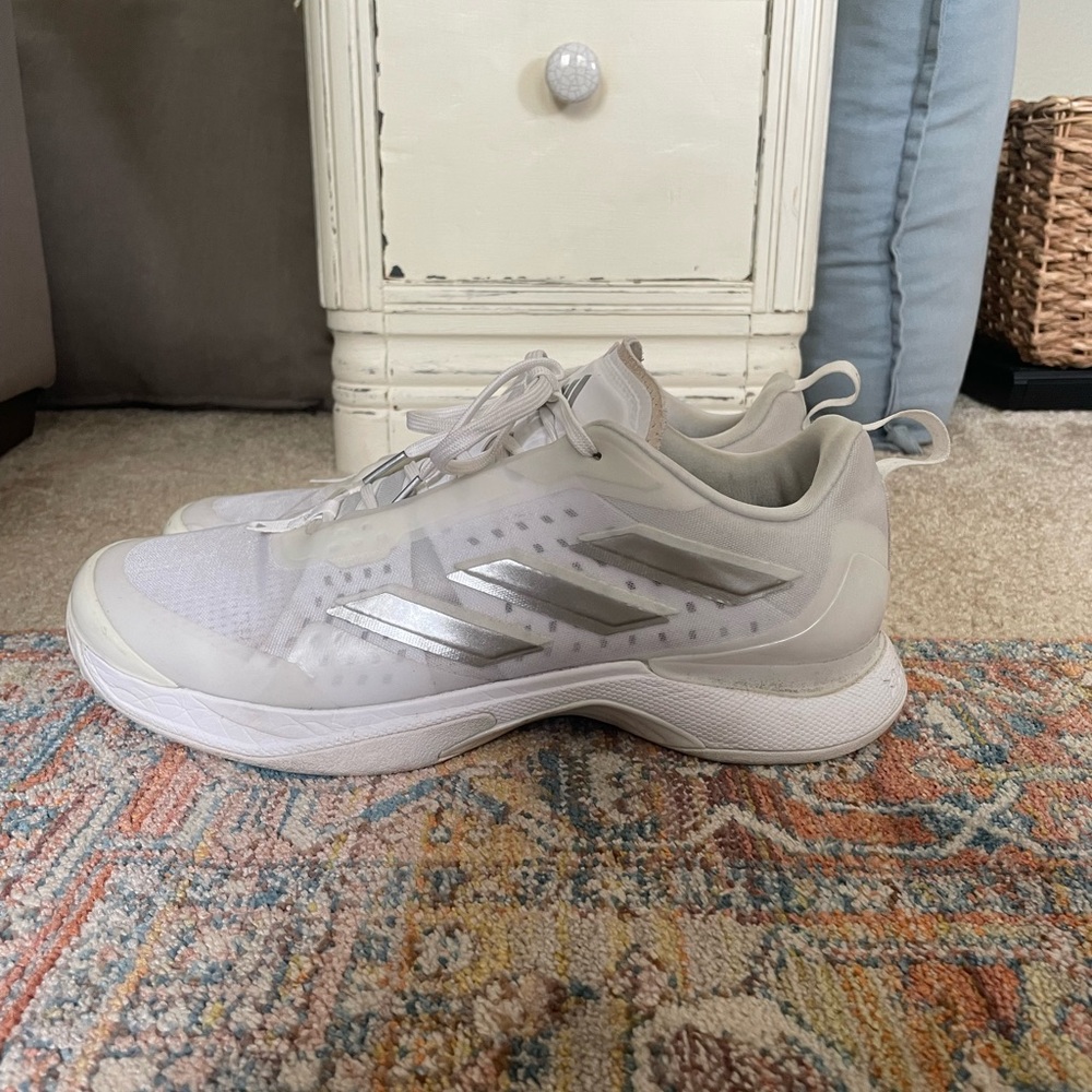 Adidas Avacourt Tennis Court Shoes - Picture 6 of 10